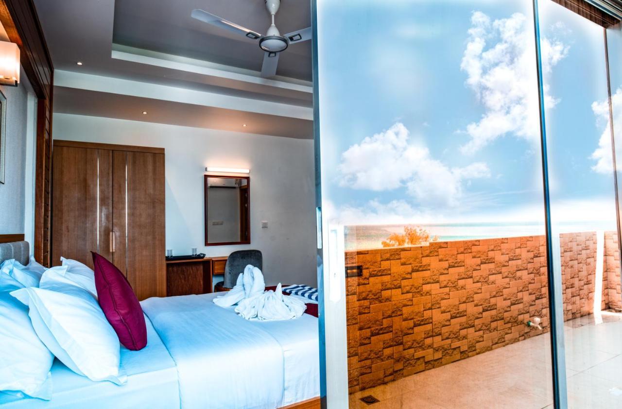 Araamview Hotell Hulhumale Exteriör bild