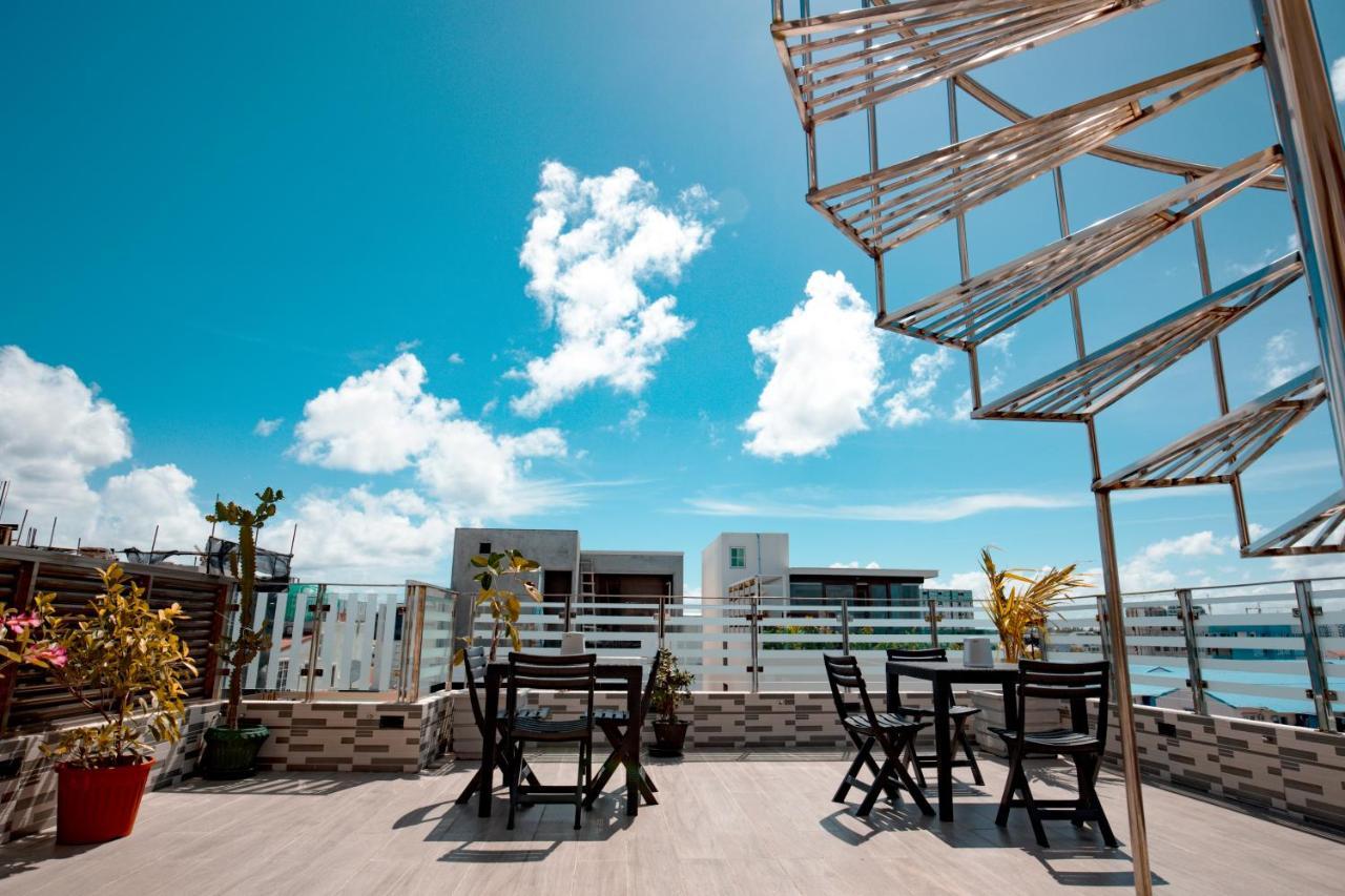 Araamview Hotell Hulhumale Exteriör bild