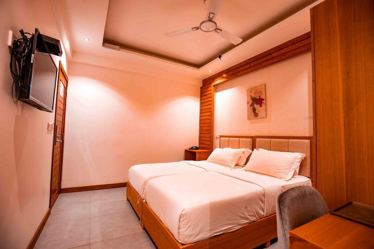 Araamview Hotell Hulhumale Exteriör bild